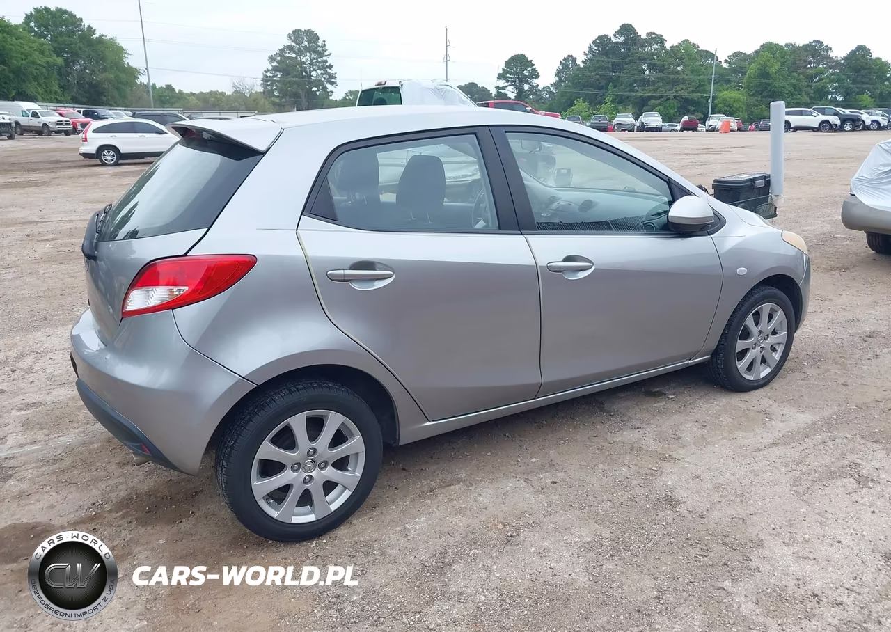 2012 Mazda Mazda2 Touring VIN:JM1DE1LZ1C0152120 - 4