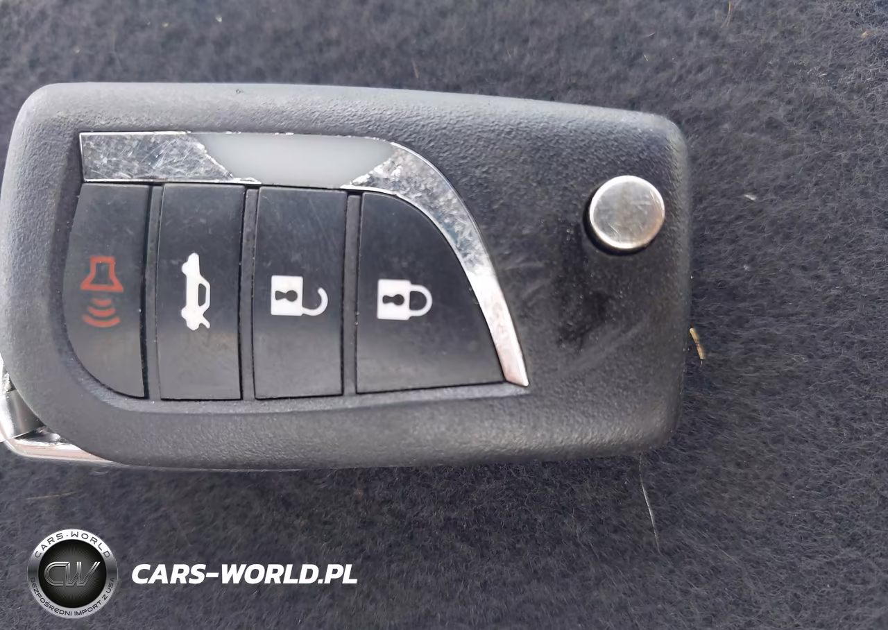 2020 Toyota Corolla Le VIN:5YFEPRAE9LP084815 - 11
