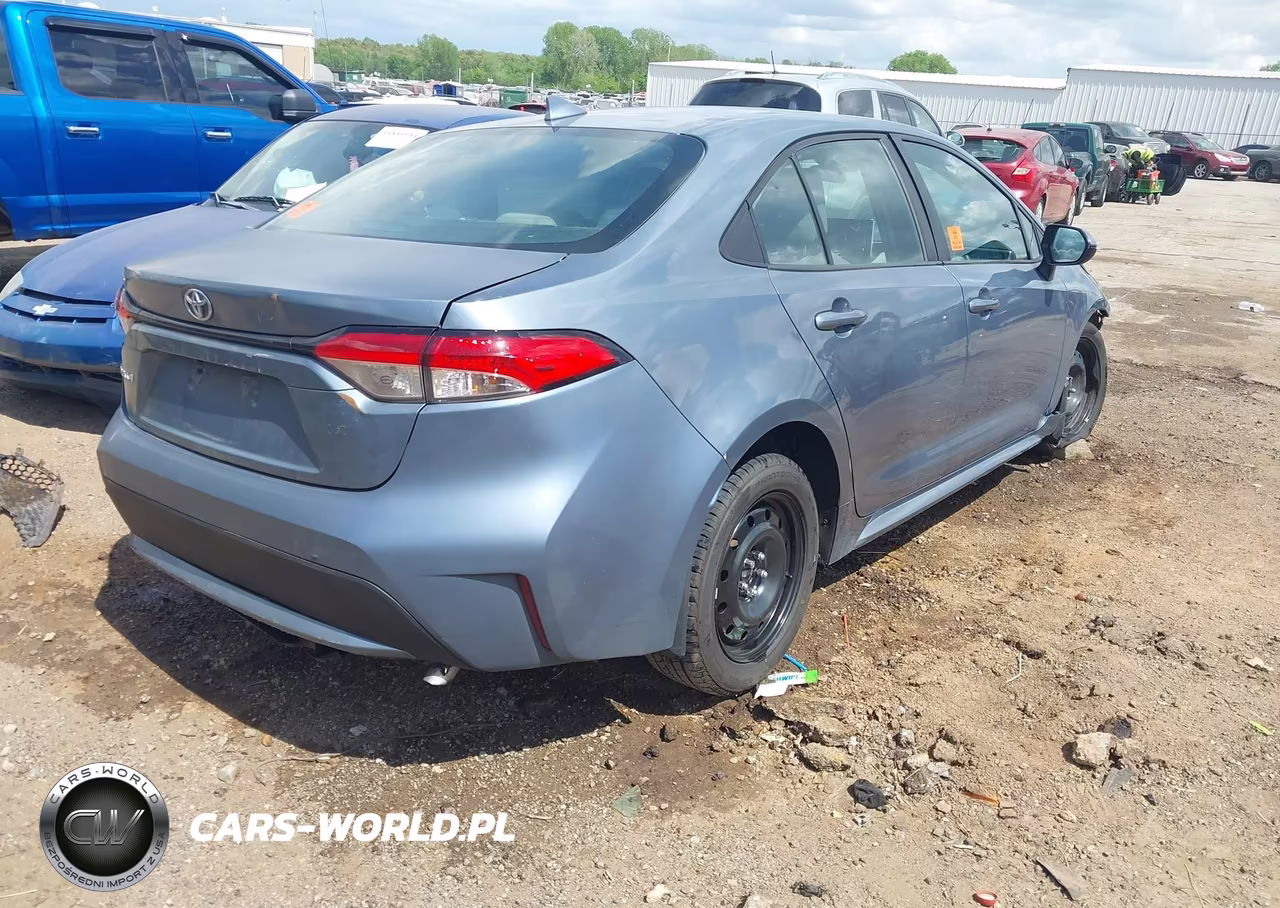 2020 Toyota Corolla Le VIN:5YFEPRAE9LP084815 - 4