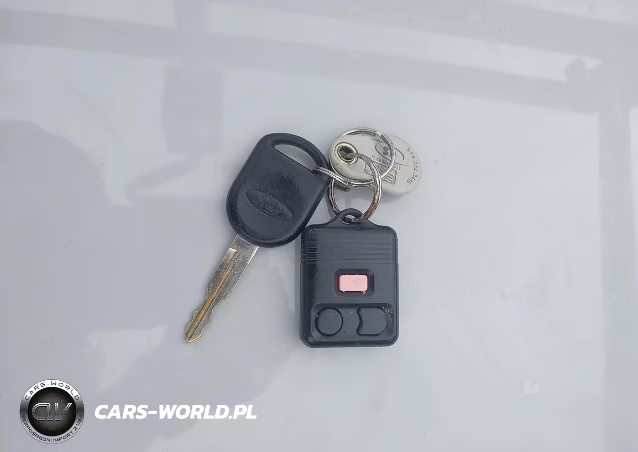 2005 Ford Escape Xls VIN:1FMYU02Z95KB94859 - 11