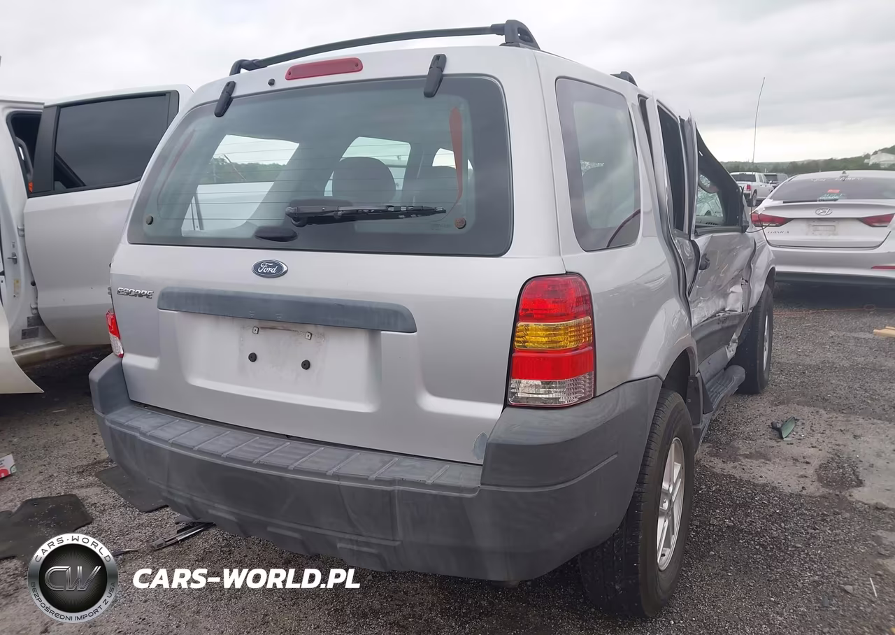 2005 Ford Escape Xls VIN:1FMYU02Z95KB94859 - 4