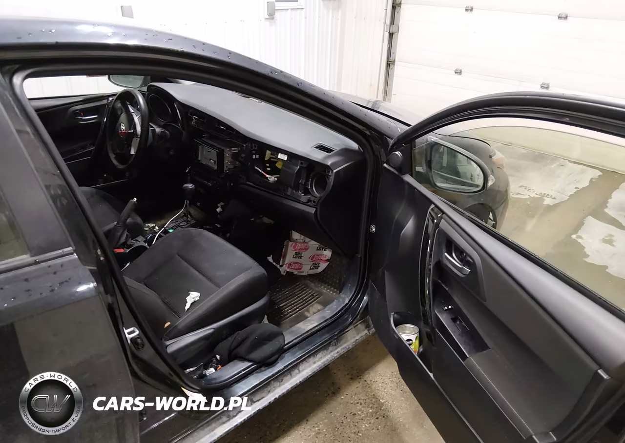 2018 Toyota Corolla Im VIN:JTNKARJE1JJ562288 - 5