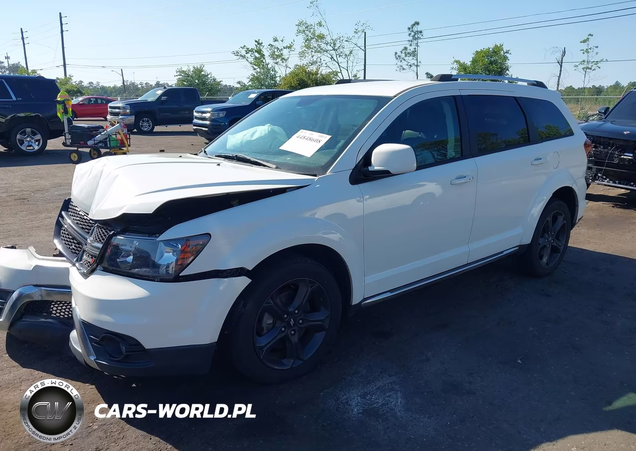2018 Dodge Journey Crossroad VIN:3C4PDCGG2JT216329 - 2