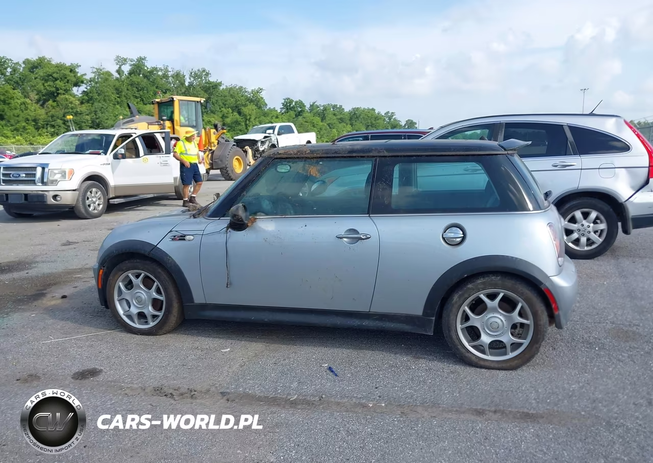 2003 Mini Cooper S VIN:WMWRE33423TD68983 - 14