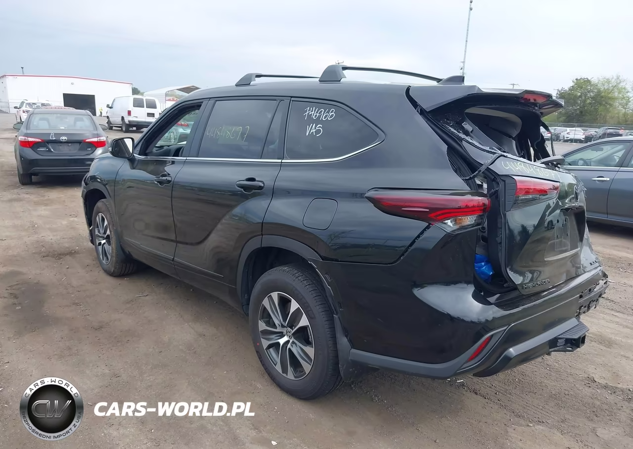 2026 Toyota Highlander Xle VIN:5TDKDRBH2TS602209 - 3