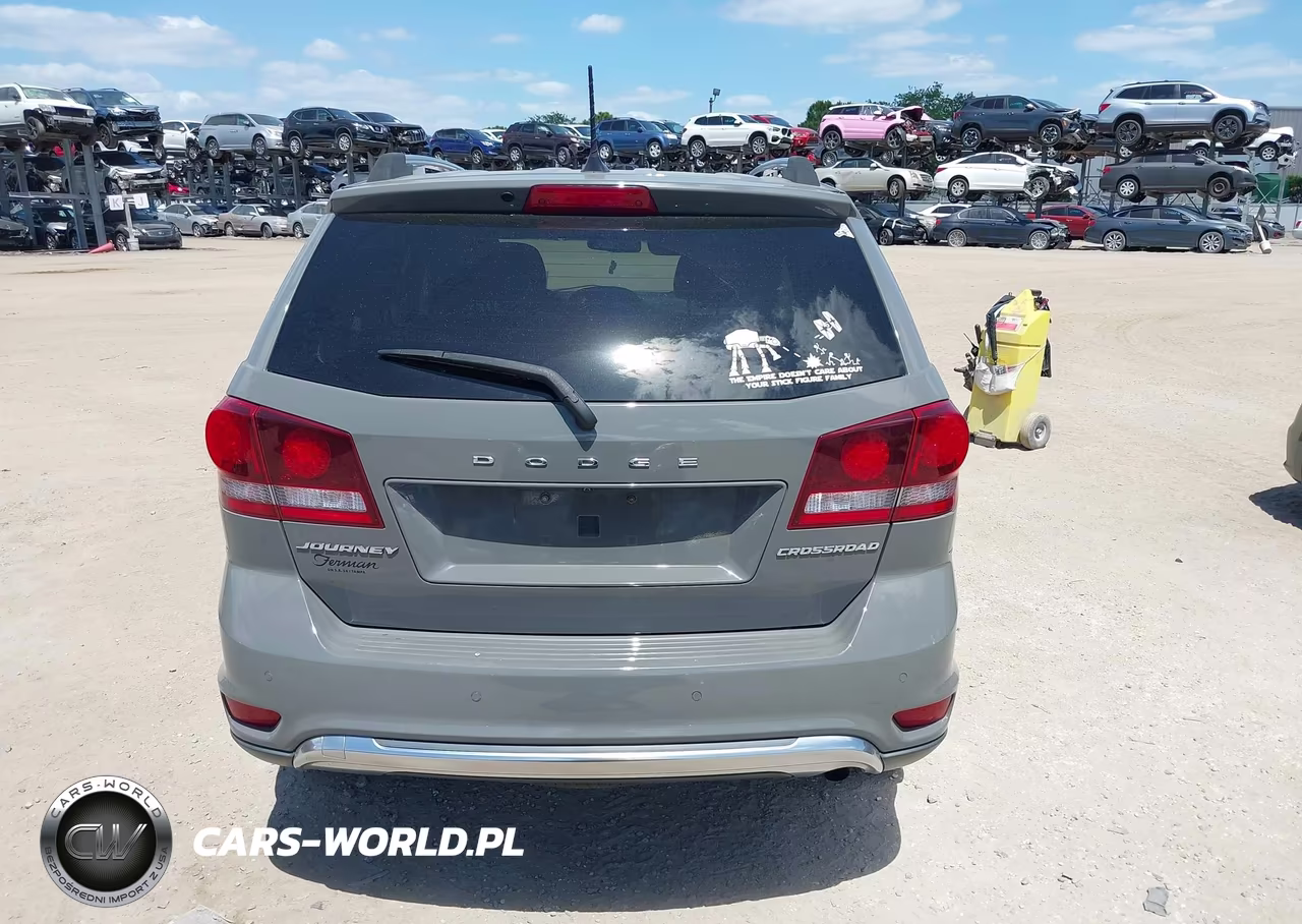 2020 Dodge Journey Crossroad VIN:3C4PDCGB4LT201516 - 17