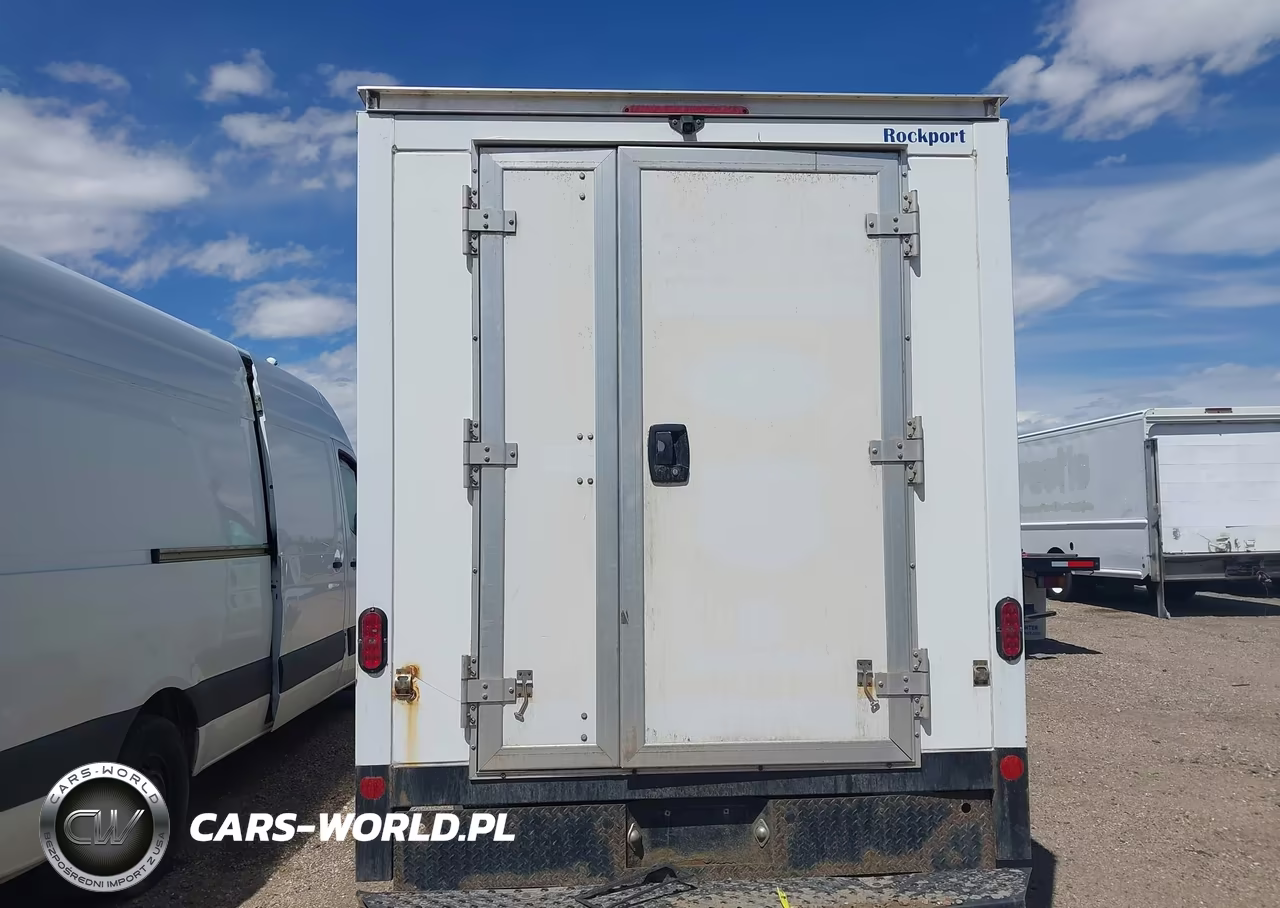 2020 Chevrolet Express Cutaway Work Van VIN:1GB0GSFG2L1262925 - 15