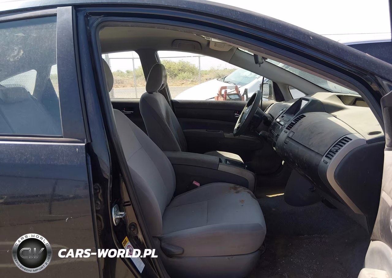 2005 Toyota Prius VIN:JTDKB20U153113107 - 5