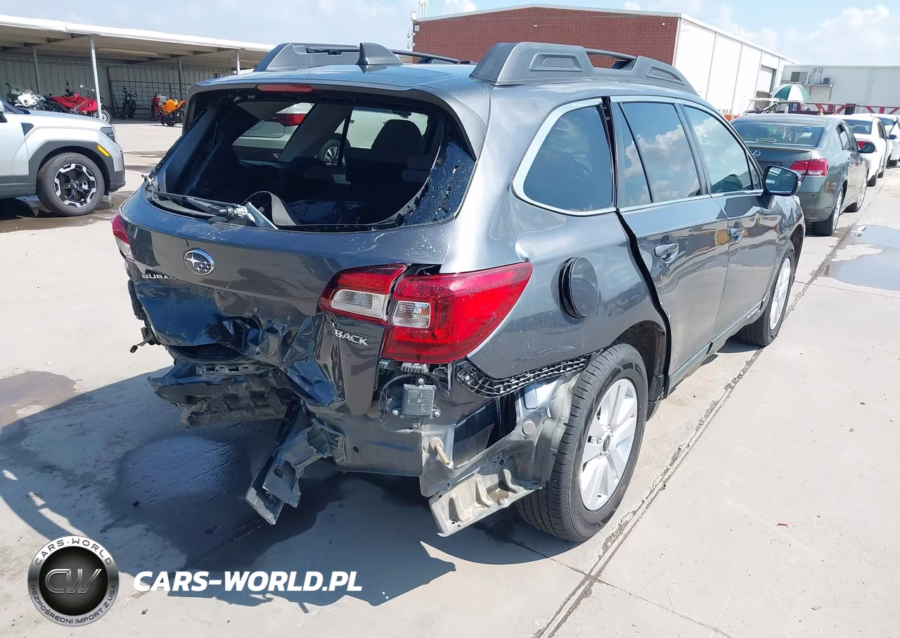 2019 Subaru Outback 2.5I Premium VIN:4S4BSAHC7K3294971 - 4