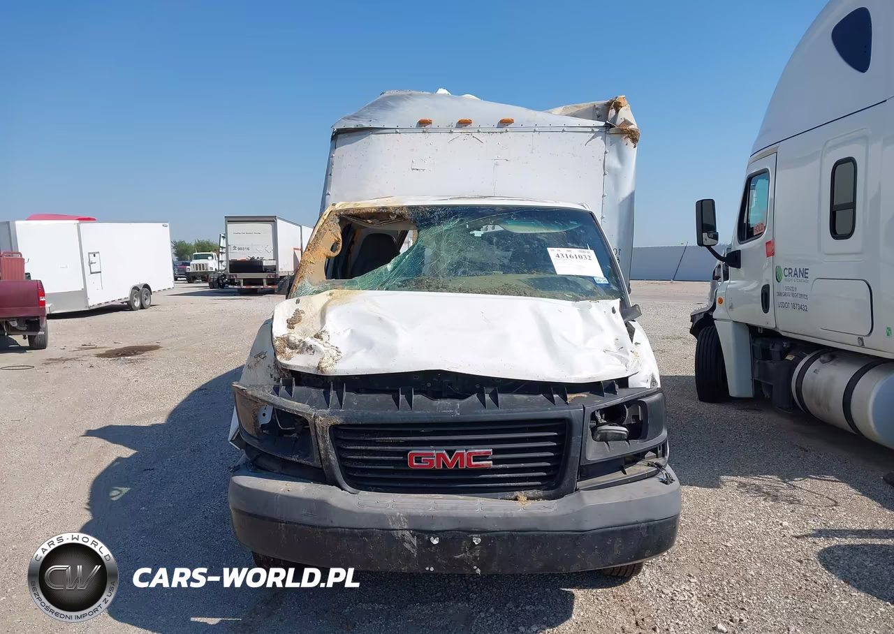 2009 GMC Savana Cutaway Work Van VIN:1GDJG31K791902164 - 12