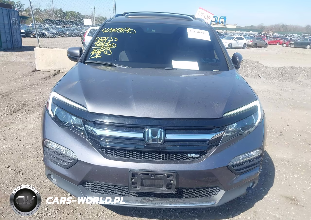 2017 Honda Pilot Elite VIN:5FNYF6H07HB070861 - 12