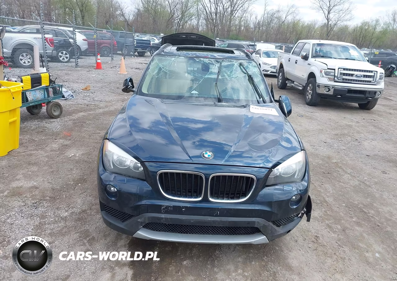 2014 BMW X1 xDrive28I VIN:WBAVL1C56EVY13845 - 12