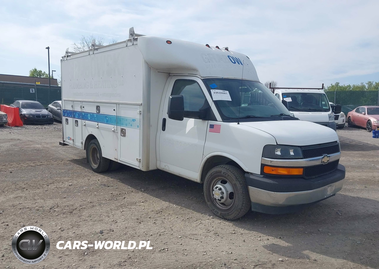 2017 Chevrolet Express Cutaway Work Van