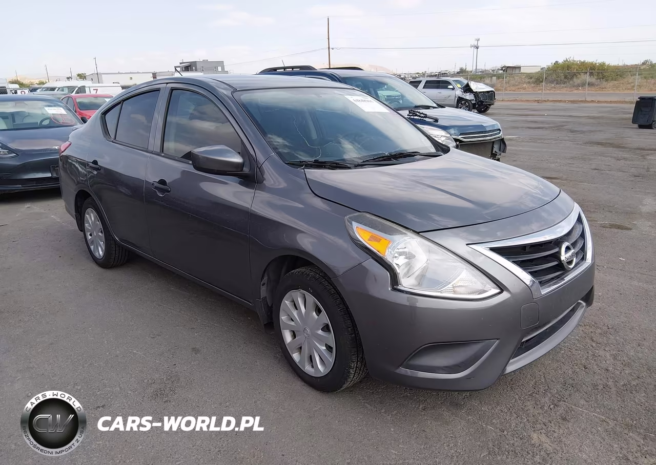 2018 Nissan Versa 1.6 S+