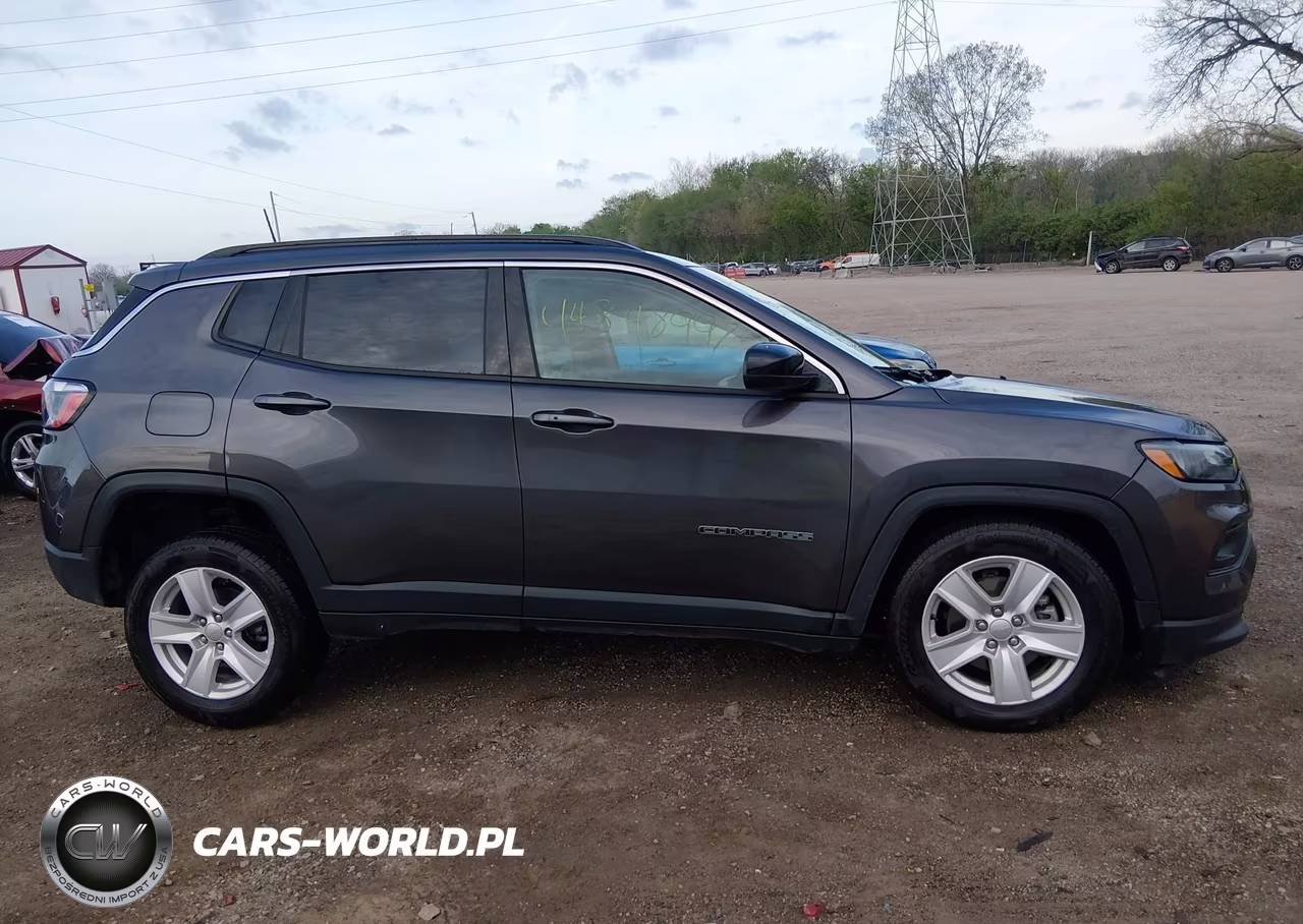 2022 Jeep Compass Latitude 4X4 VIN:3C4NJDBB8NT131339 - 13