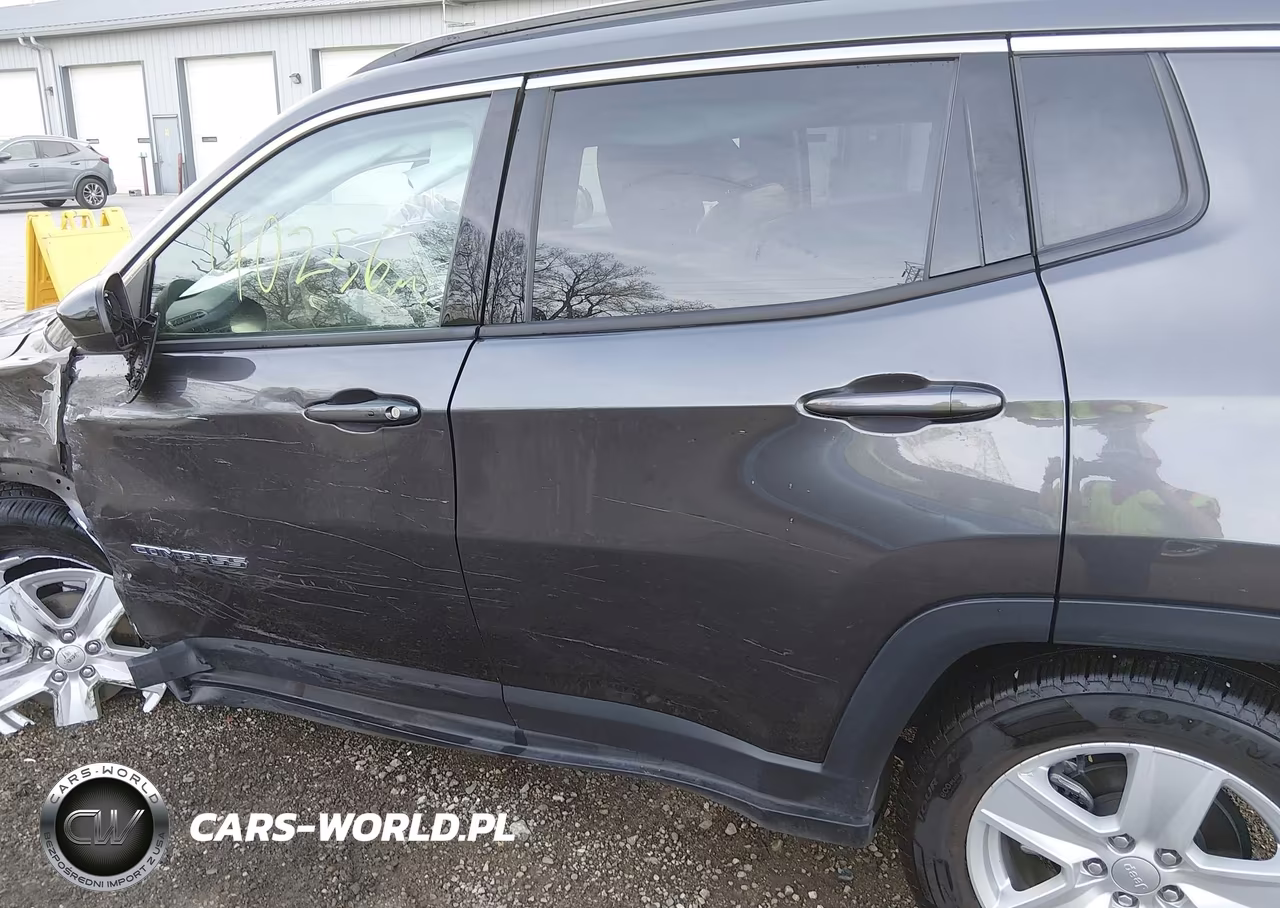 2022 Jeep Compass Latitude 4X4 VIN:3C4NJDBB8NT131339 - 17