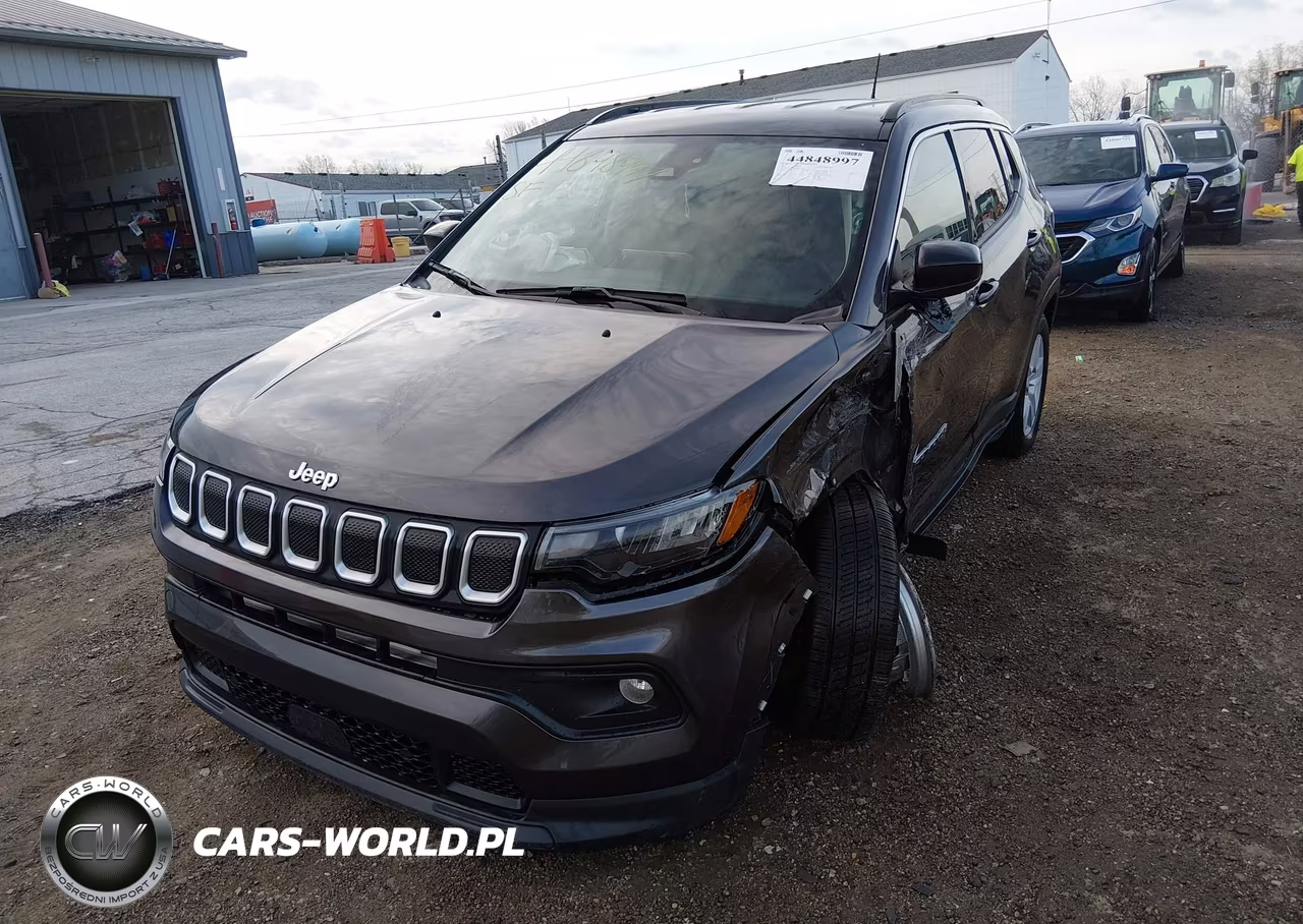 2022 Jeep Compass Latitude 4X4 VIN:3C4NJDBB8NT131339 - 2