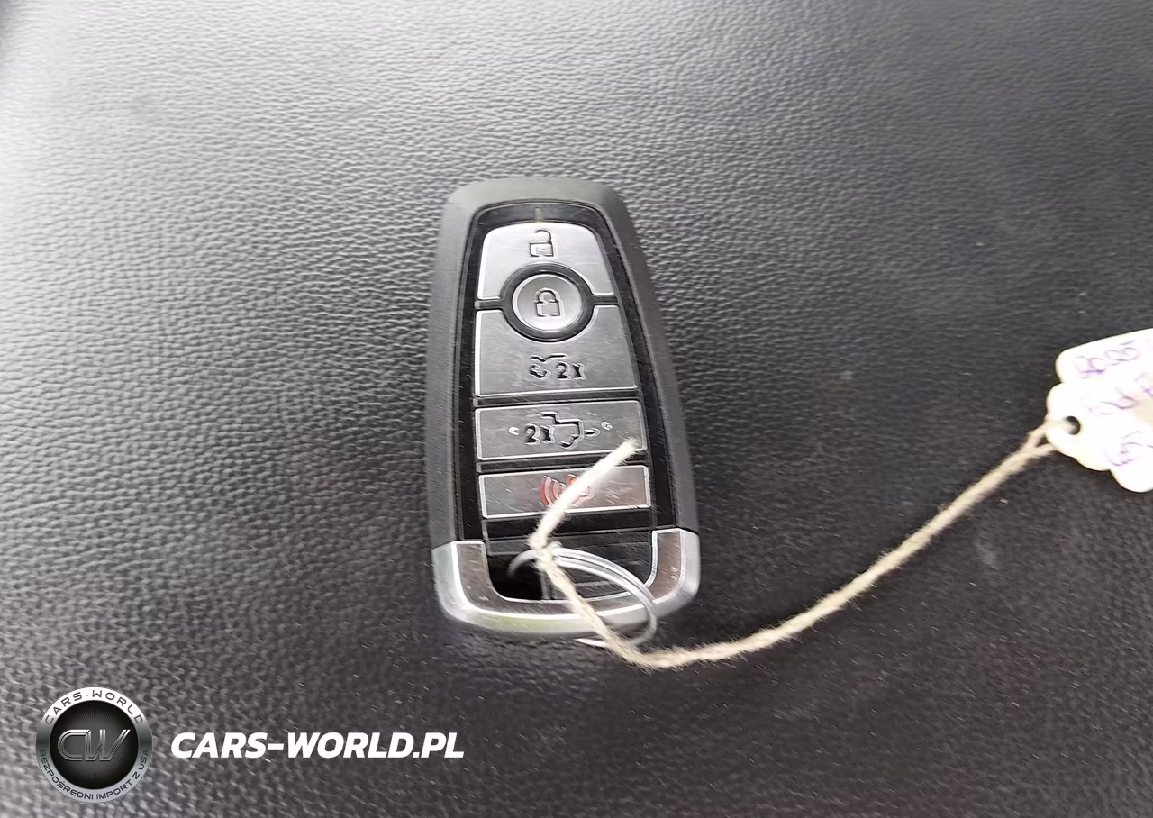 2025 Ford F-150 Lightning Flash VIN:1FTVW3L76SWG04862 - 11