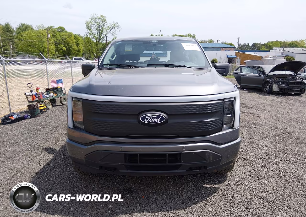 2025 Ford F-150 Lightning Flash VIN:1FTVW3L76SWG04862 - 13