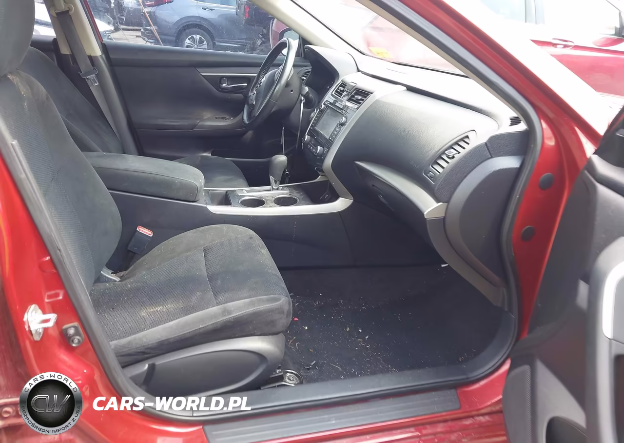 2015 Nissan Altima 2.5 VIN:1N4AL3AP0FC144590 - 5