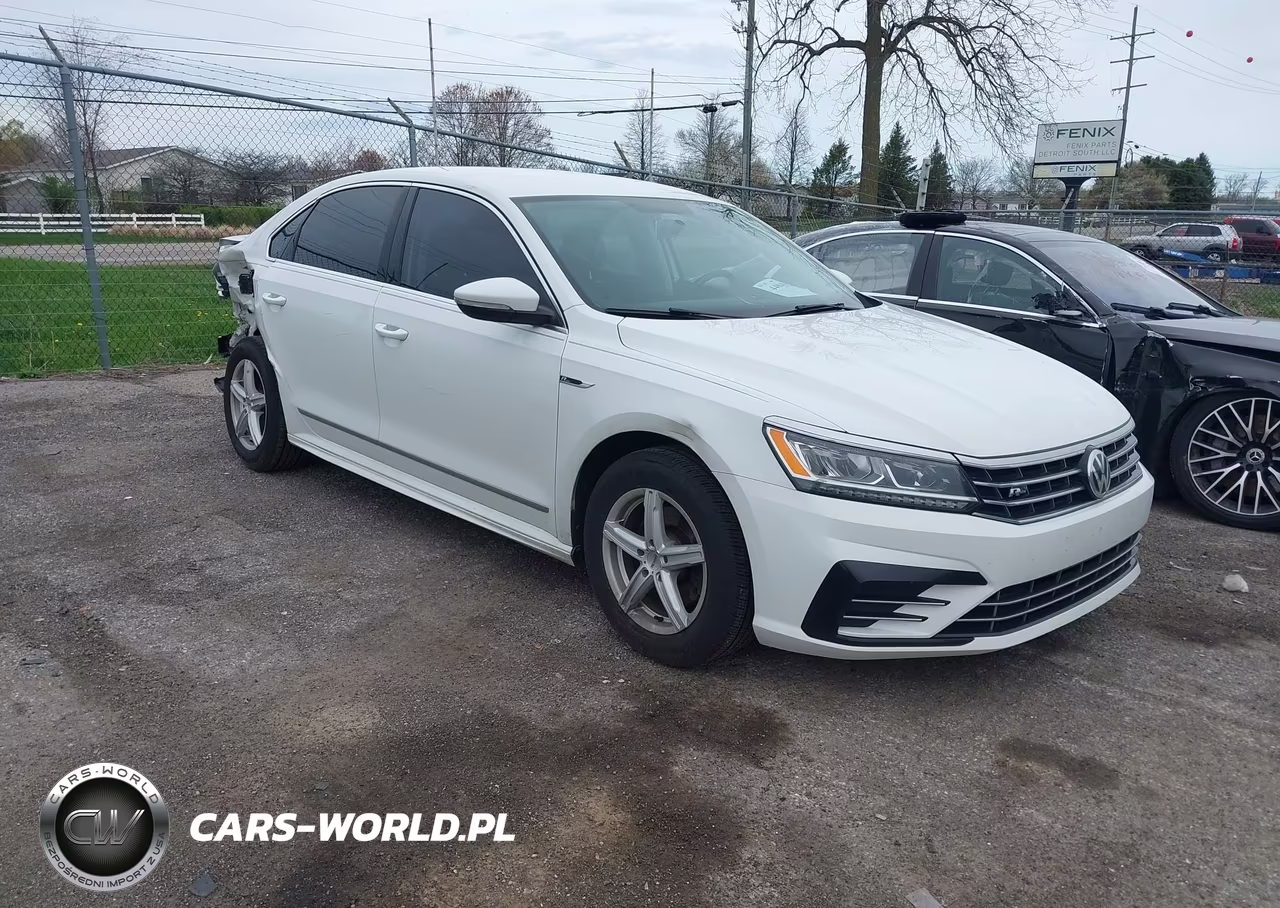 2017 Volkswagen Passat 1.8T R-Line
