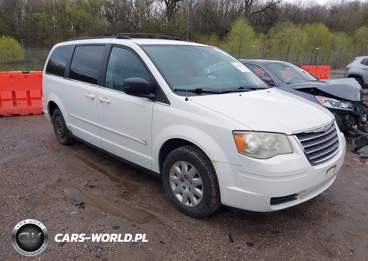 2010 Chrysler Town & Country Lx