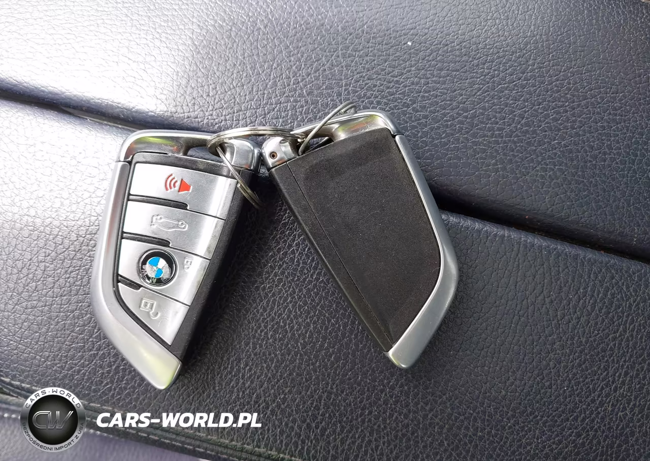 2019 BMW 540I xDrive VIN:WBAJE7C50KWW23606 - 11