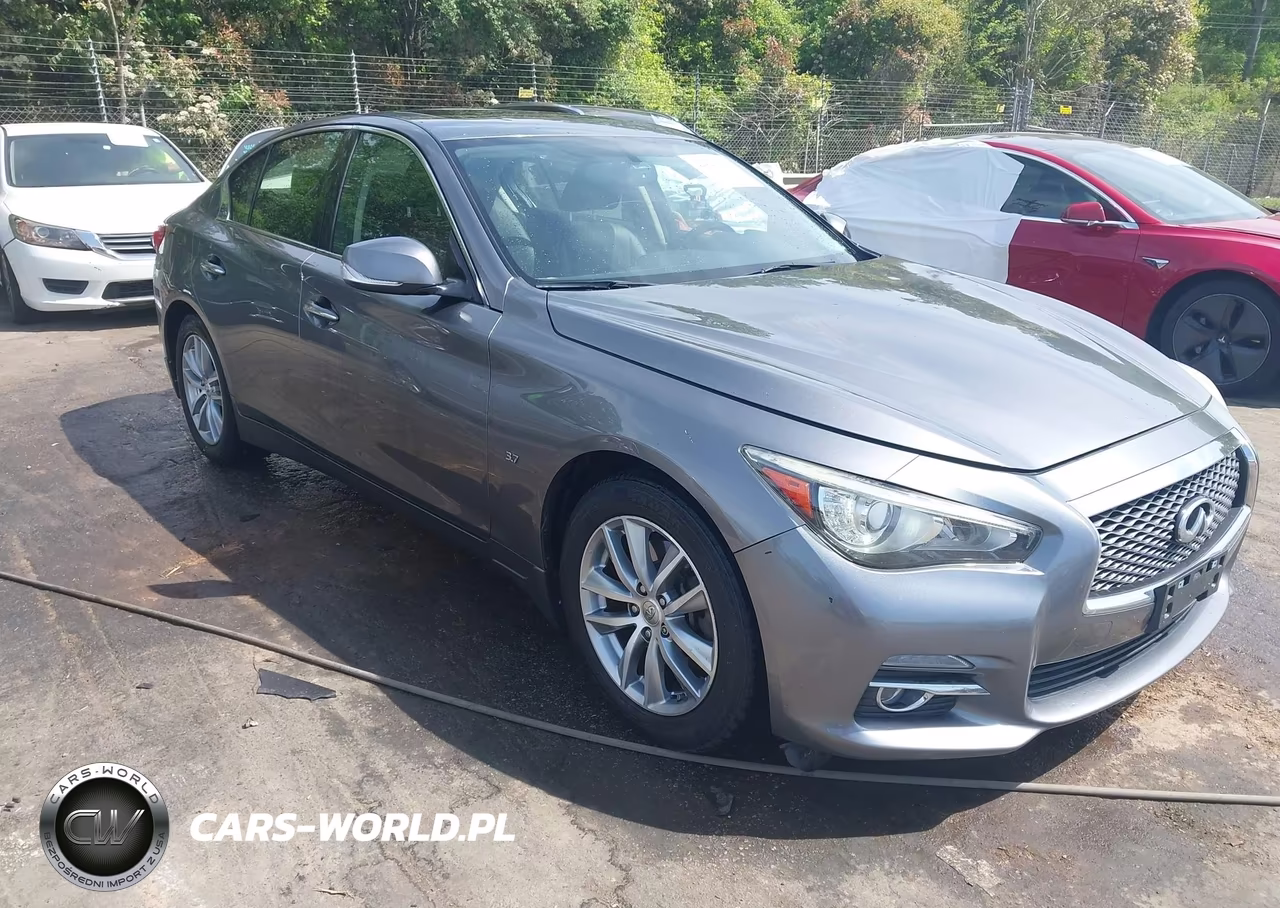 2015 Infiniti Q50 Premium