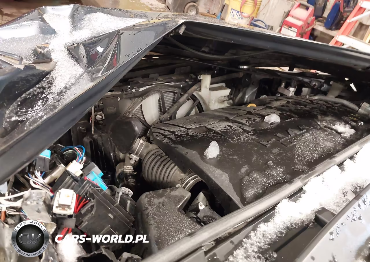 2018 Toyota Corolla Le VIN:2T1BURHE1JC105137 - 10