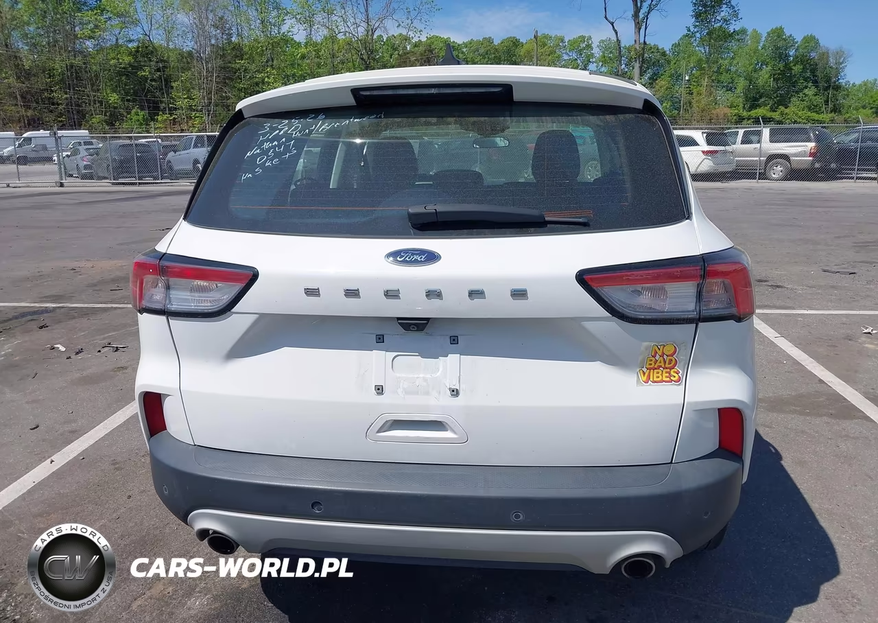 2022 Ford Escape S VIN:1FMCU0F66NUB00547 - 17