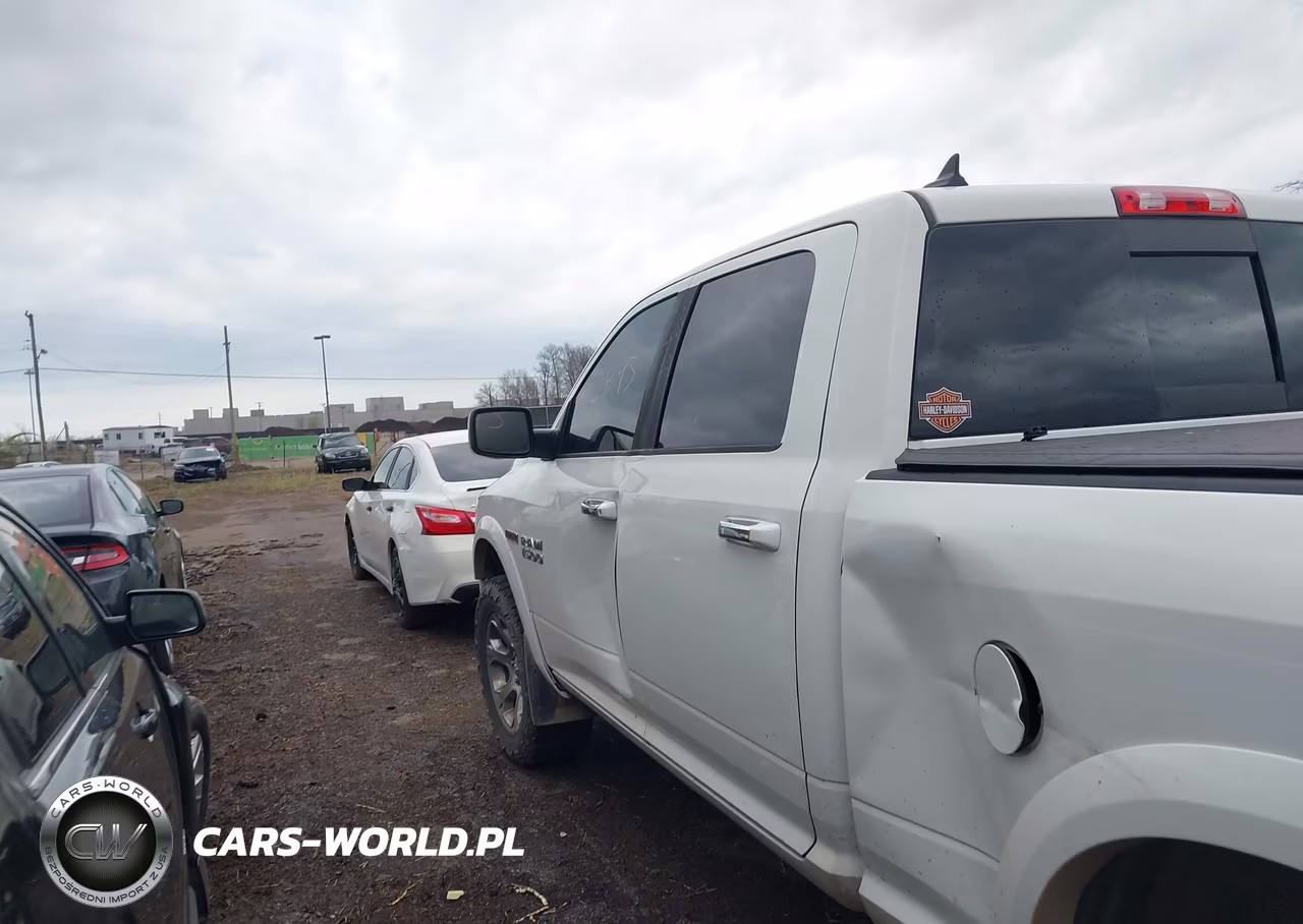 2014 Ram 1500 Laramie VIN:1C6RR7VM2ES272893 - 14