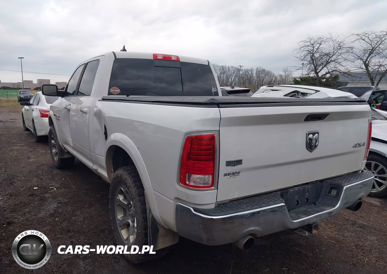 2014 Ram 1500 Laramie VIN:1C6RR7VM2ES272893 - 3