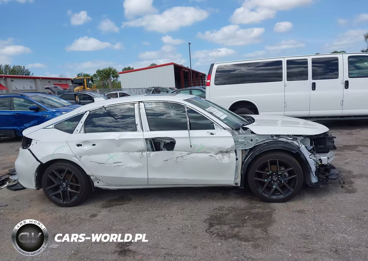 2024 Honda Civic Sport Touring VIN:19XFL1G85RE028898 - 14