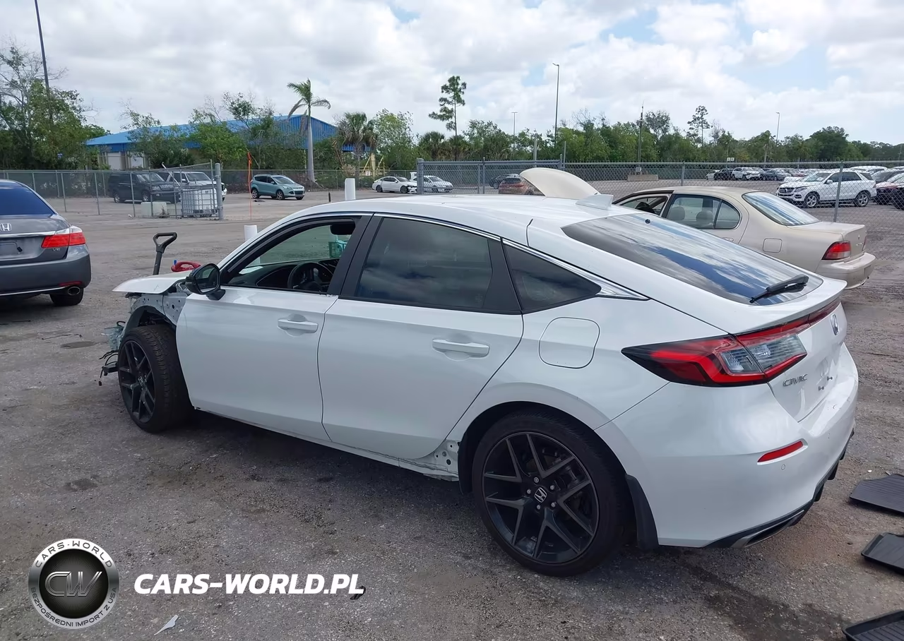 2024 Honda Civic Sport Touring VIN:19XFL1G85RE028898 - 3