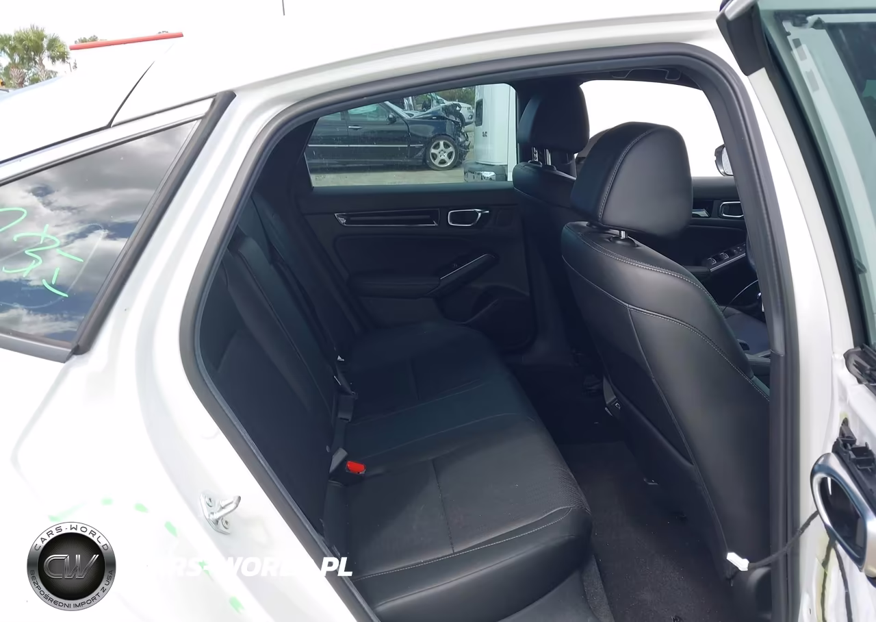 2024 Honda Civic Sport Touring VIN:19XFL1G85RE028898 - 8