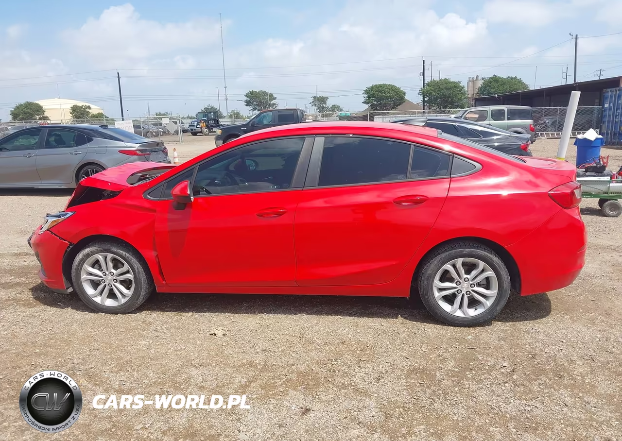 2019 Chevrolet Cruze Ls VIN:1G1BC5SM6K7102693 - 14