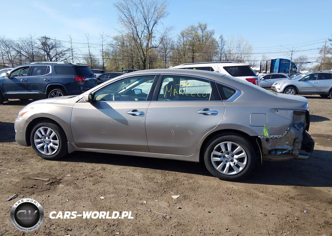 2014 Nissan Altima 2.5 S VIN:1N4AL3APXEC201490 - 14