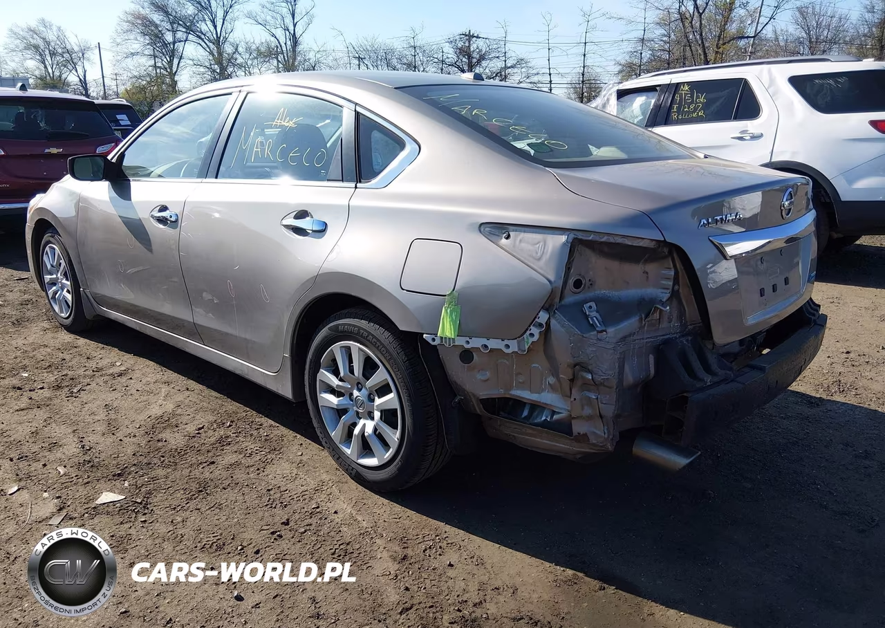 2014 Nissan Altima 2.5 S VIN:1N4AL3APXEC201490 - 3
