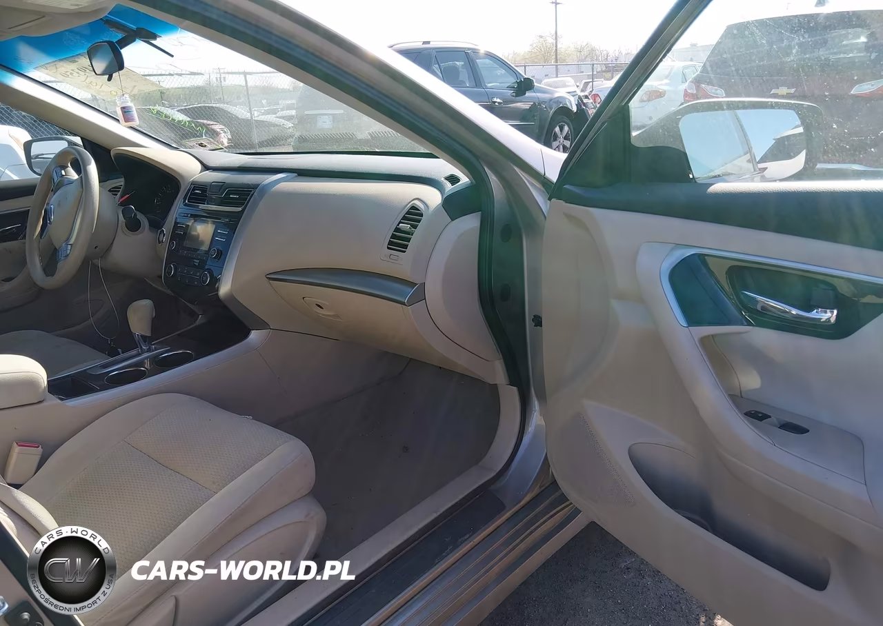 2014 Nissan Altima 2.5 S VIN:1N4AL3APXEC201490 - 5