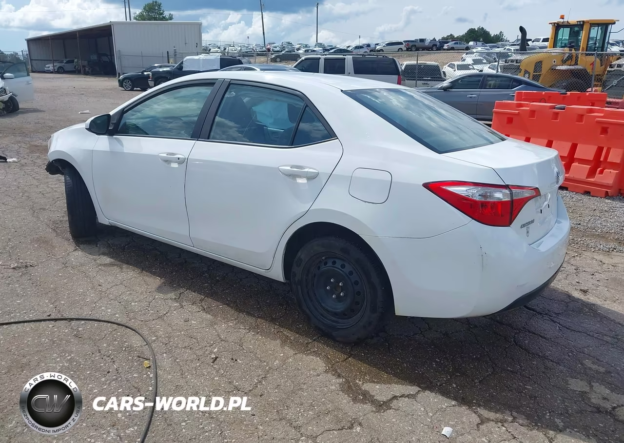 2016 Toyota Corolla Le VIN:5YFBURHE6GP501153 - 3