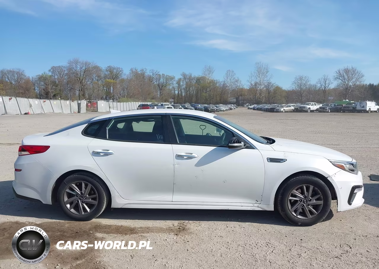 2020 Kia Optima Lx VIN:5XXGT4L30LG386361 - 13