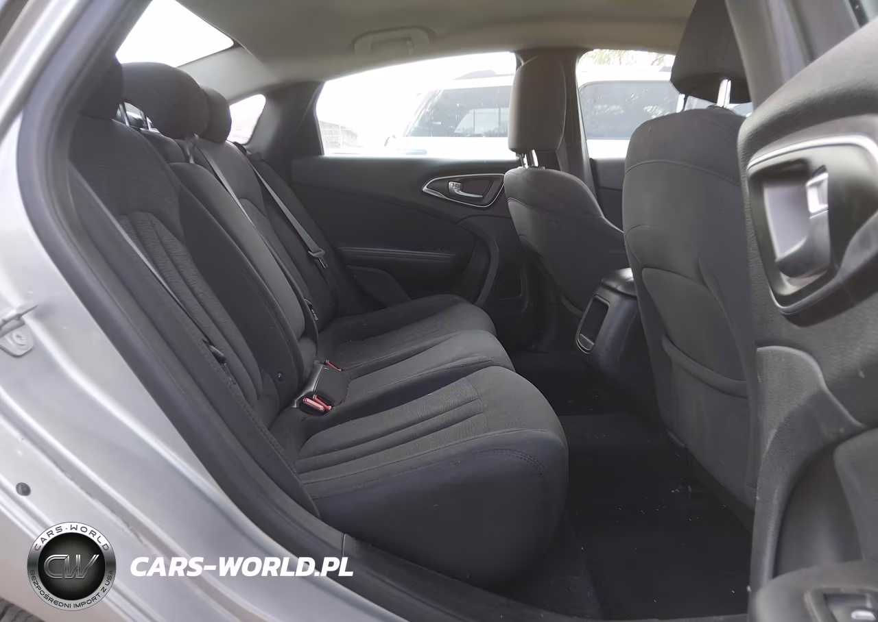 2015 Chrysler 200 Limited VIN:1C3CCCAB1FN755406 - 8