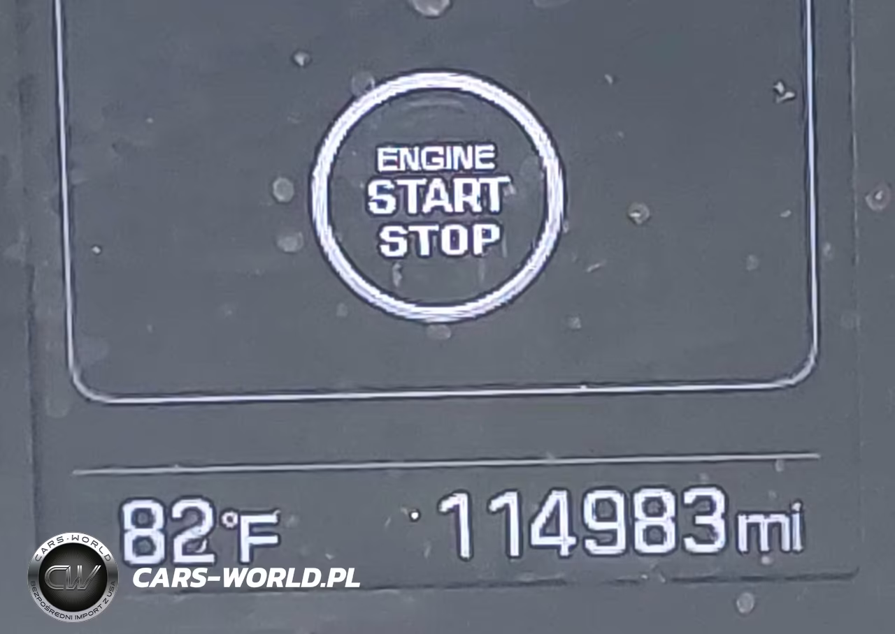 2018 Hyundai Elantra Value Edition VIN:5NPD84LF9JH275520 - 15
