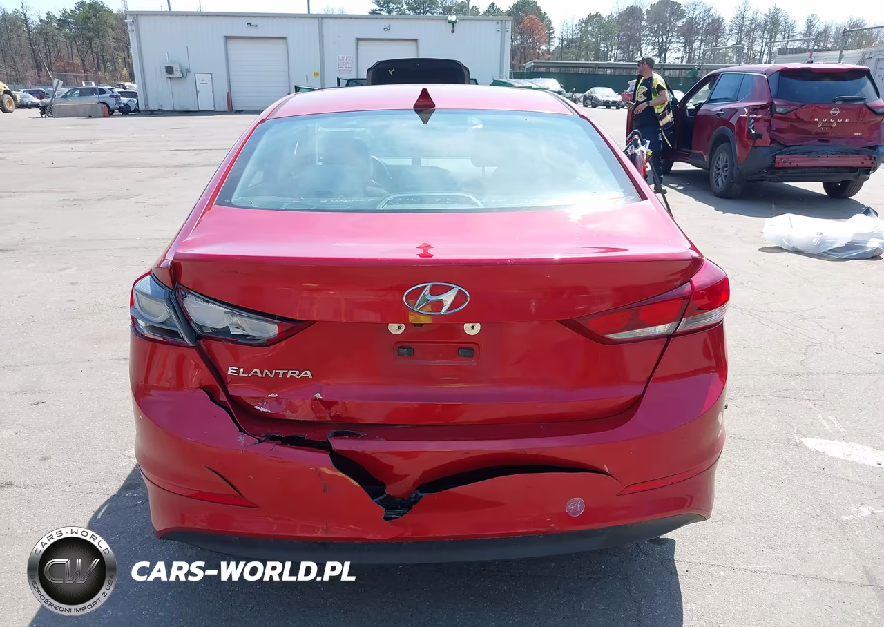 2018 Hyundai Elantra Value Edition VIN:5NPD84LF9JH275520 - 16