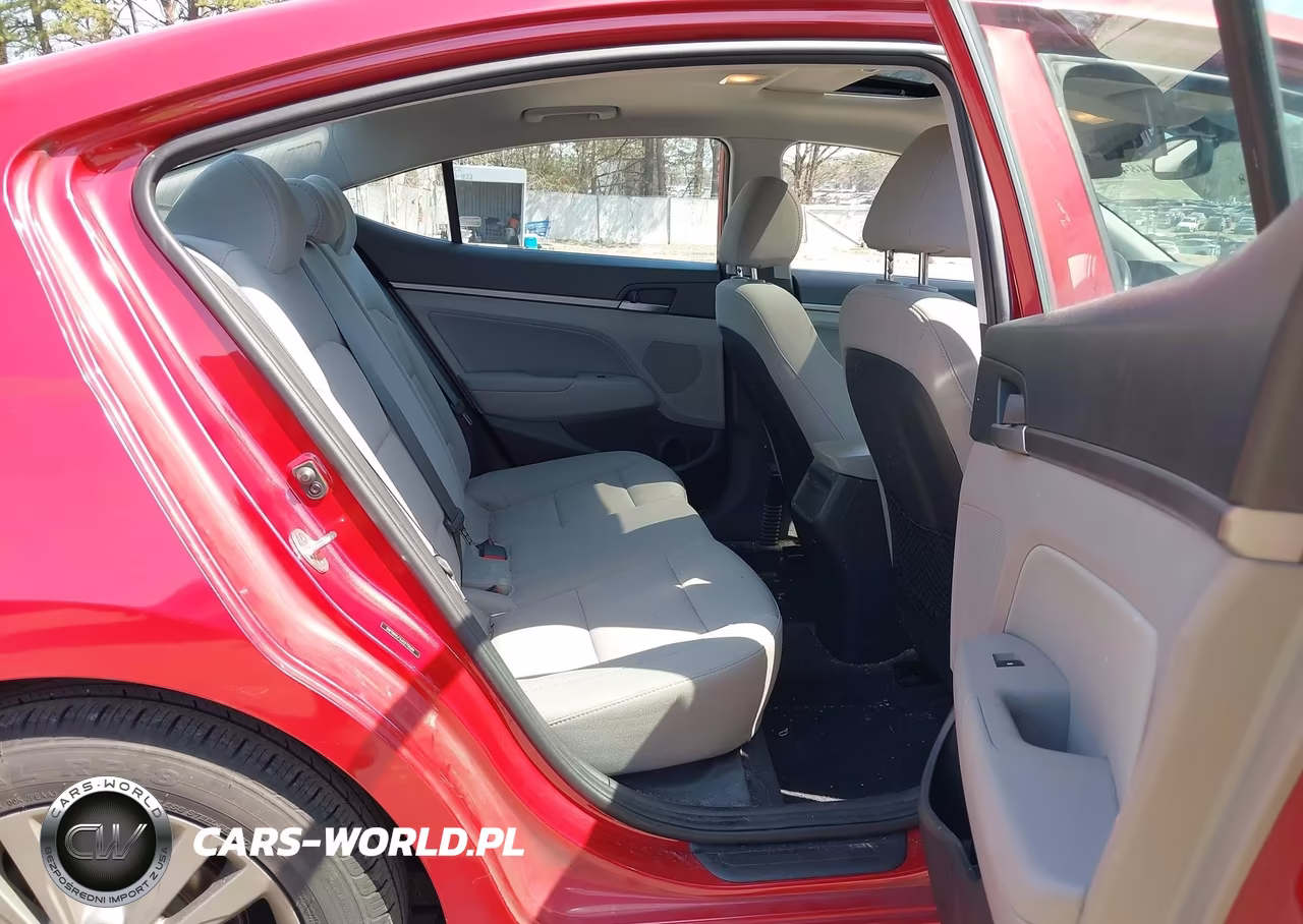 2018 Hyundai Elantra Value Edition VIN:5NPD84LF9JH275520 - 8