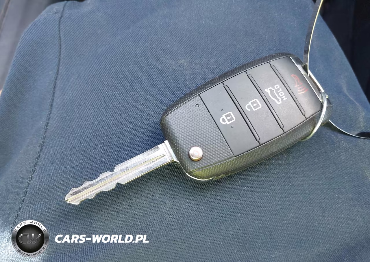 2018 Kia Forte Lx VIN:3KPFL4A74JE200666 - 11