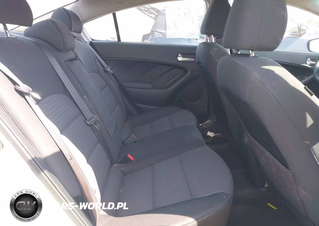 2018 Kia Forte Lx VIN:3KPFL4A74JE200666 - 8