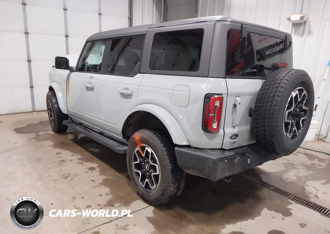 2023 Ford Bronco Outer Banks VIN:1FMDE5BHXPLB05751 - 3