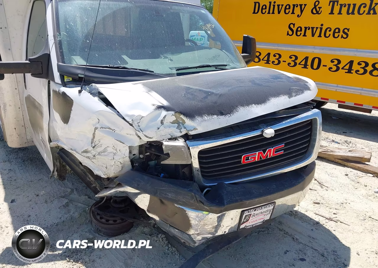 2023 GMC Savana Cutaway 4500 Van VIN:7GZ67UC79PN008734 - 14