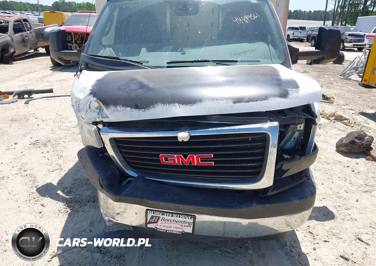 2023 GMC Savana Cutaway 4500 Van VIN:7GZ67UC79PN008734 - 15